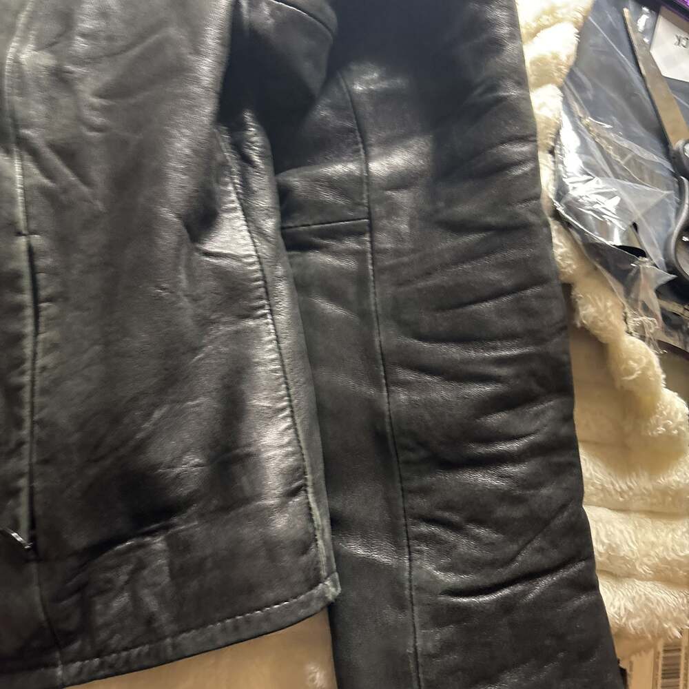 Marcia Collection Black Collarless Ruffled Leather Jacket - Size M - Picture 5 of 7